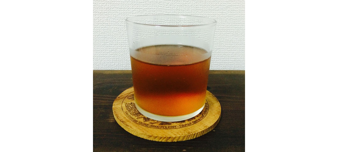 A cold glass of Mugicha