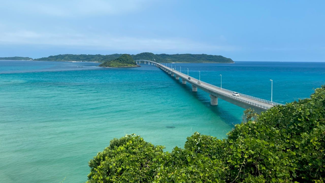 Bridge to the island of Tsunoshima (角島)