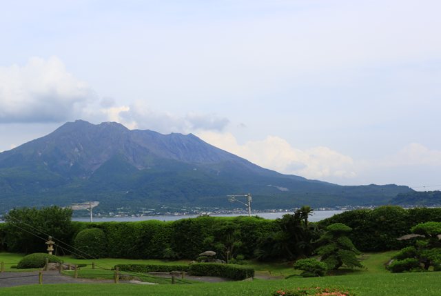 Photo du volcan de Sakurajima (Wikipedia)